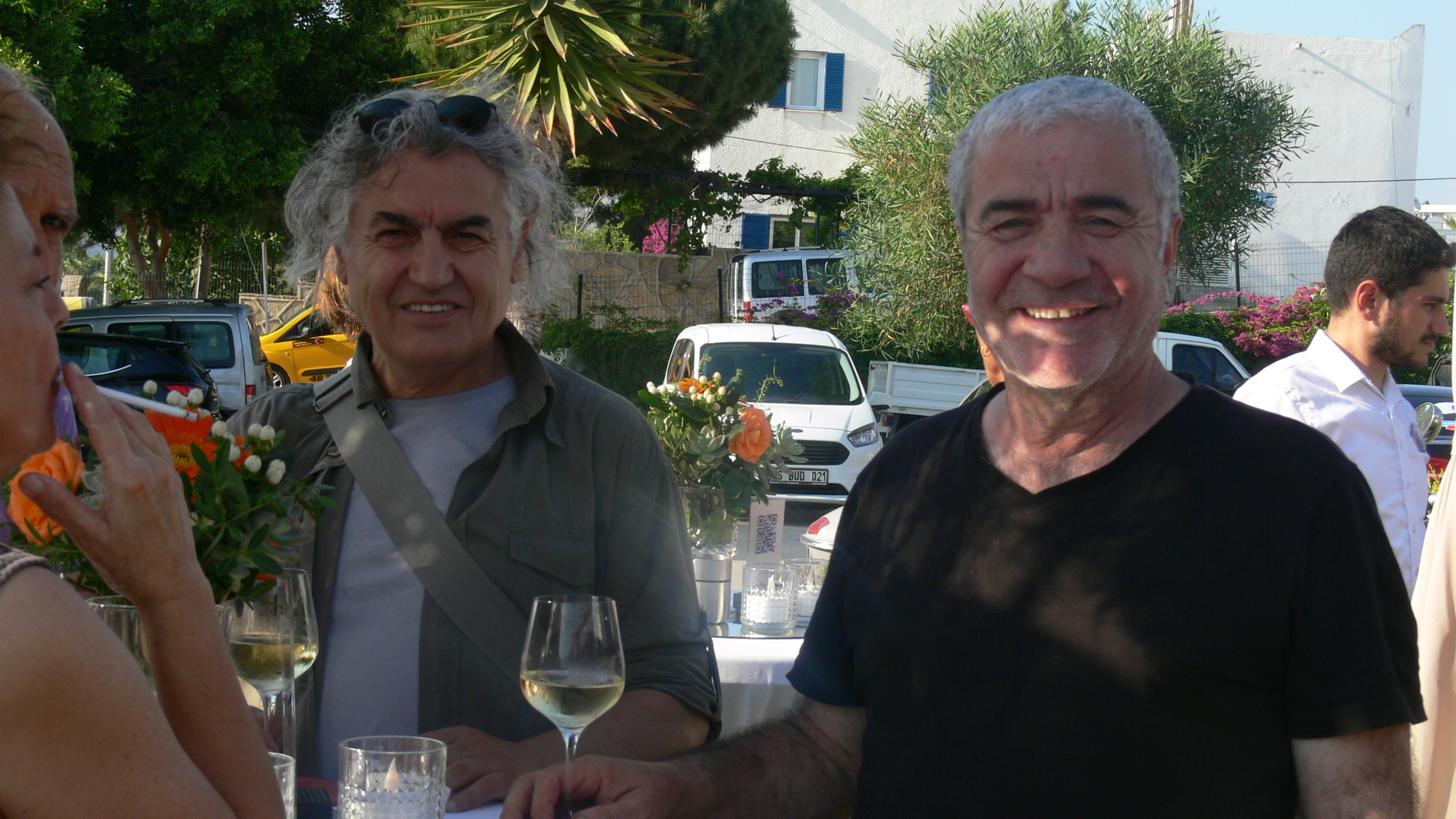 Konstanze German Restaurant Ünlülerle Sezon Açılışı Yaptı